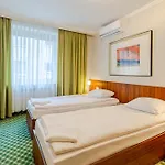 Hit Hotel